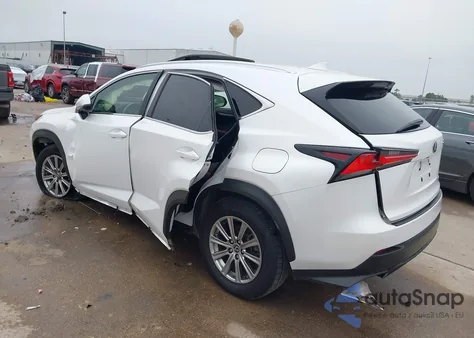 2021 Lexus Nx 300 z USA, uszkodzony, nr VIN JTJDARBZ4M5032583